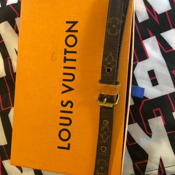 Louis Vuitton - Picture 4 of 8